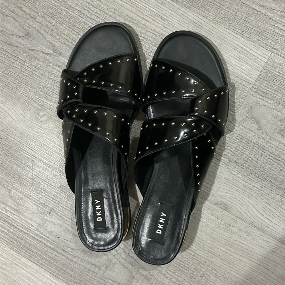 DKNY sandals